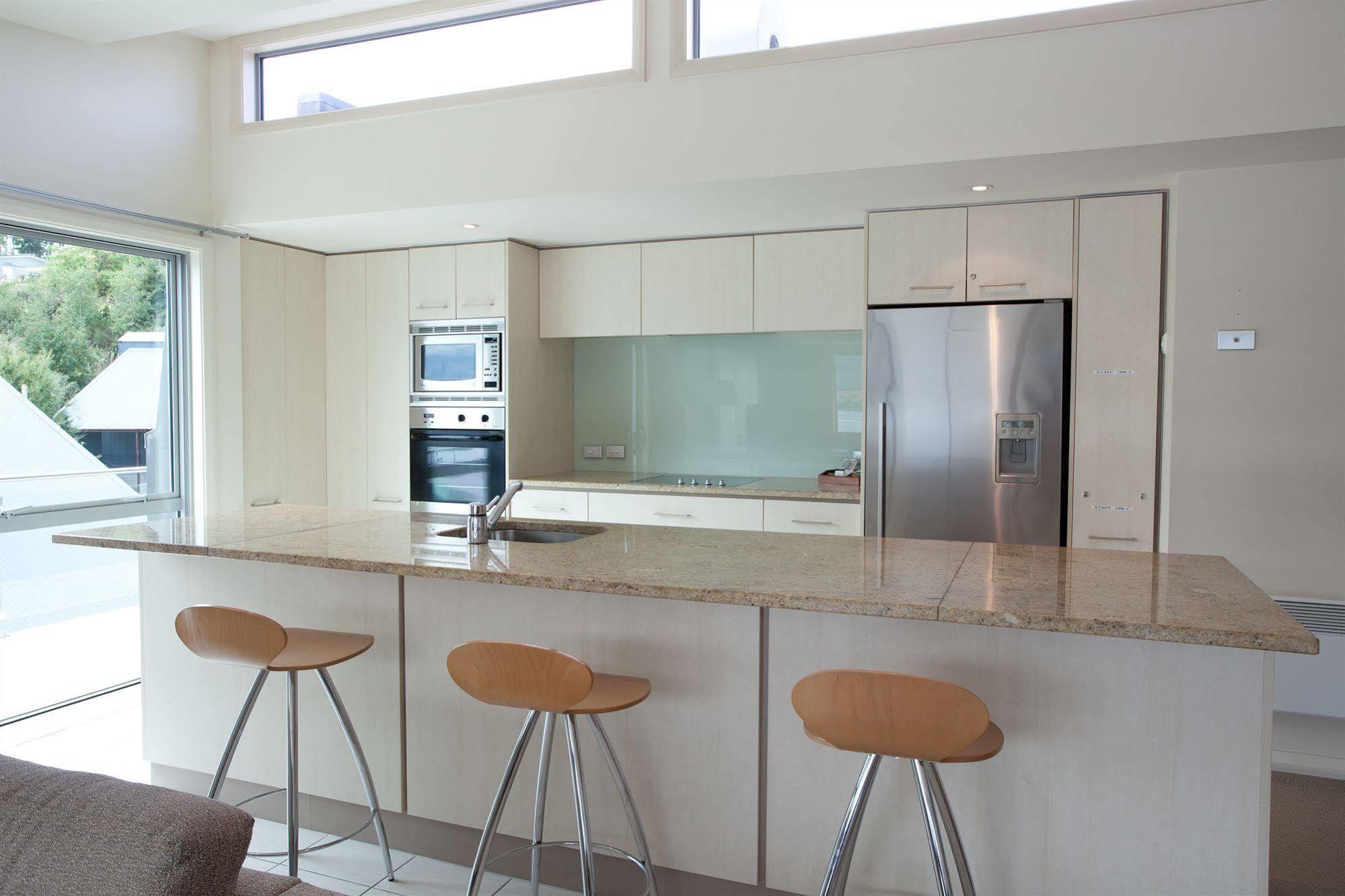 Lakeside Apartments Wanaka Exterior photo