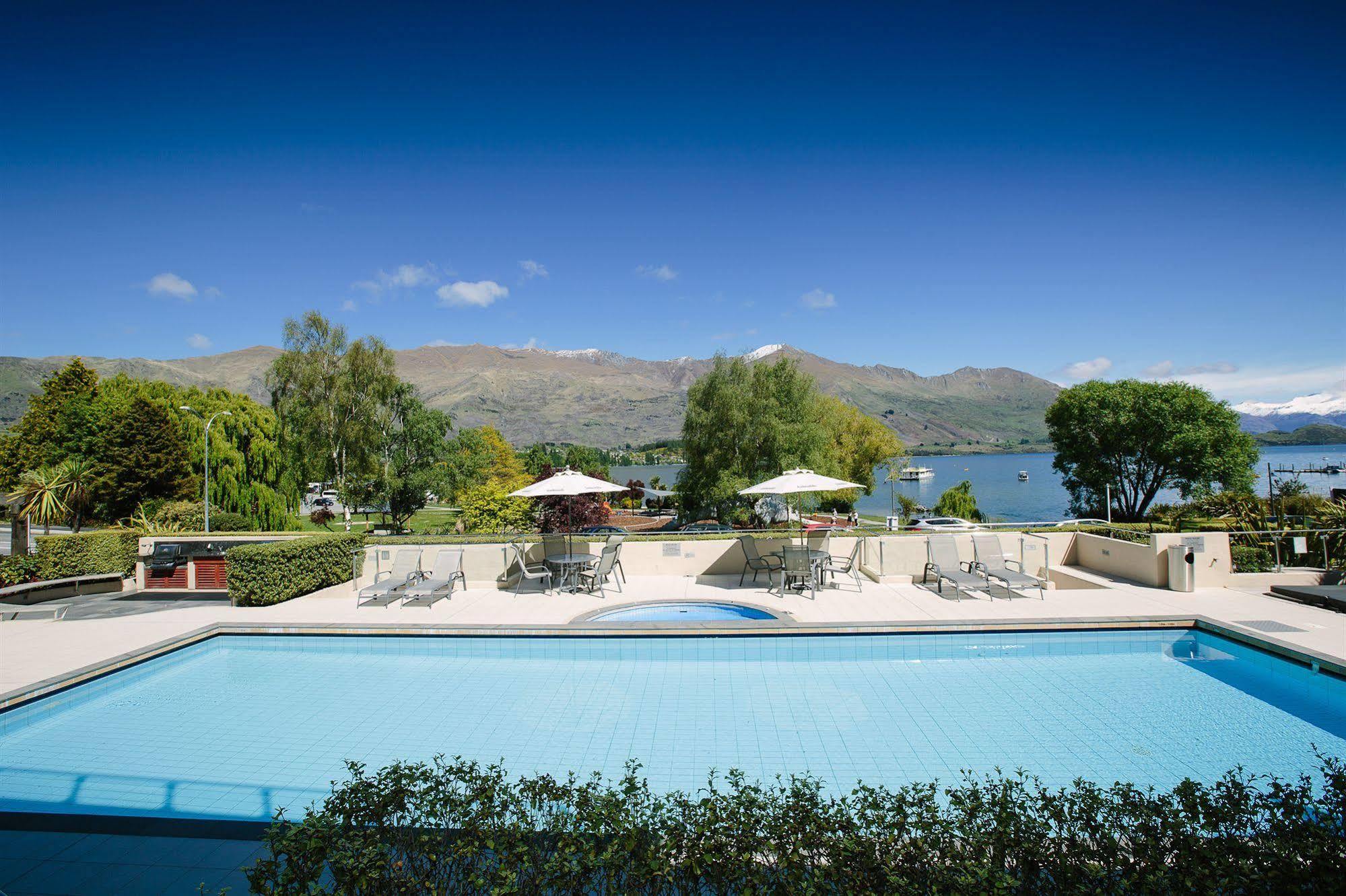 Lakeside Apartments Wanaka Exterior photo
